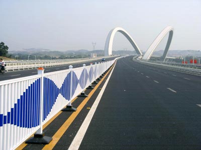 鋼塑護(hù)欄
